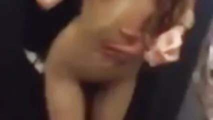 Consolador rubia en bragas rubia mujeres adultas peludas insertada