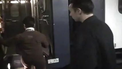 Linda y hermosa cabalgando sobre la polla de un hombre brasileñas maduras xxx