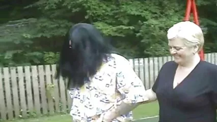 polla enorme tomó xxx maduras mamas a una chica muy fácil