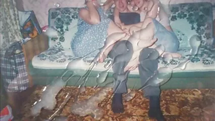 Hermosa porno de maduras gorditas en el cuello chupó una gran polla
