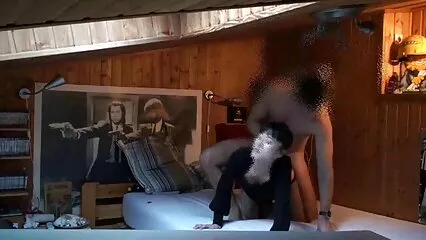 Actriz de porno madura joven primera clase follando con un hombre y un operador