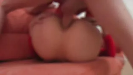 Sabrosa chica muestra el coño y el ano de cerca porno maduras peruanas