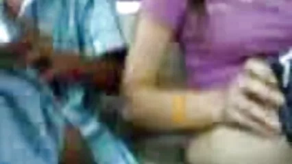 Macho tomó a una dama negra con un videos de maduras rusas gran botín y la obligó a montar una polla