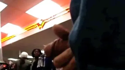 Mujer cachonda follando con un hombre. porno señoras buenas