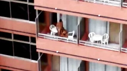 Puta de la sala porno maduras viejas de vapor en la sauna y hacer su maravillosa mamada