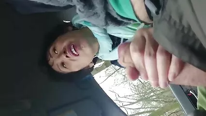 mamá gorda tomó un semental joven y se entregó a veteranas xxx él
