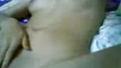 La chica en bragas está en madura nalgona porno diferentes posiciones