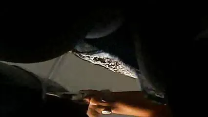 Se inclinó señoras calientes cogiendo y besó a la chica en el coño abierto